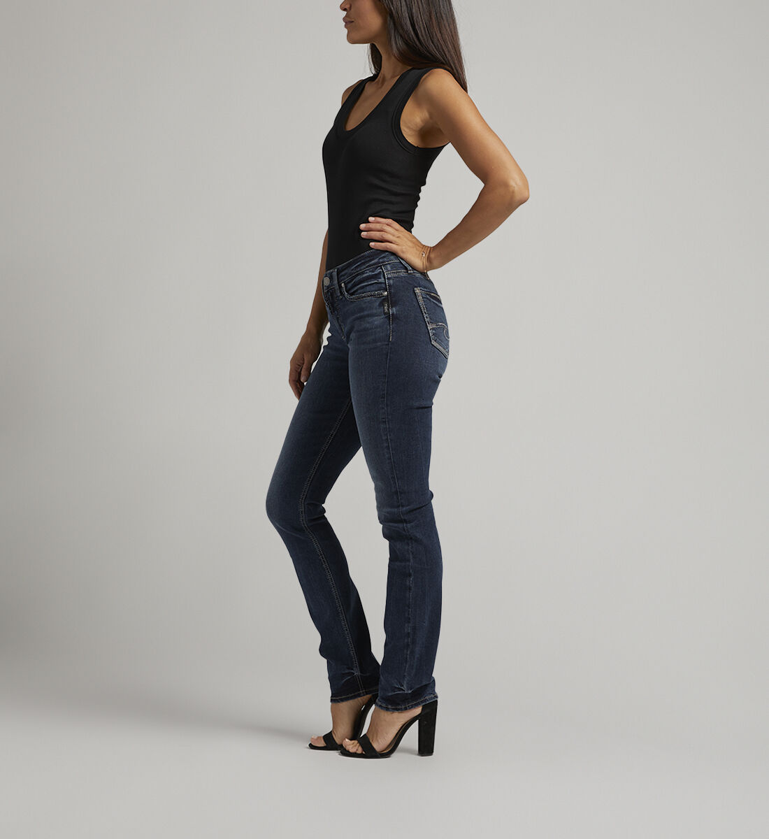 Buy Suki Mid Rise Straight Leg Jeans for CAD 108.00 | Silver Jeans 