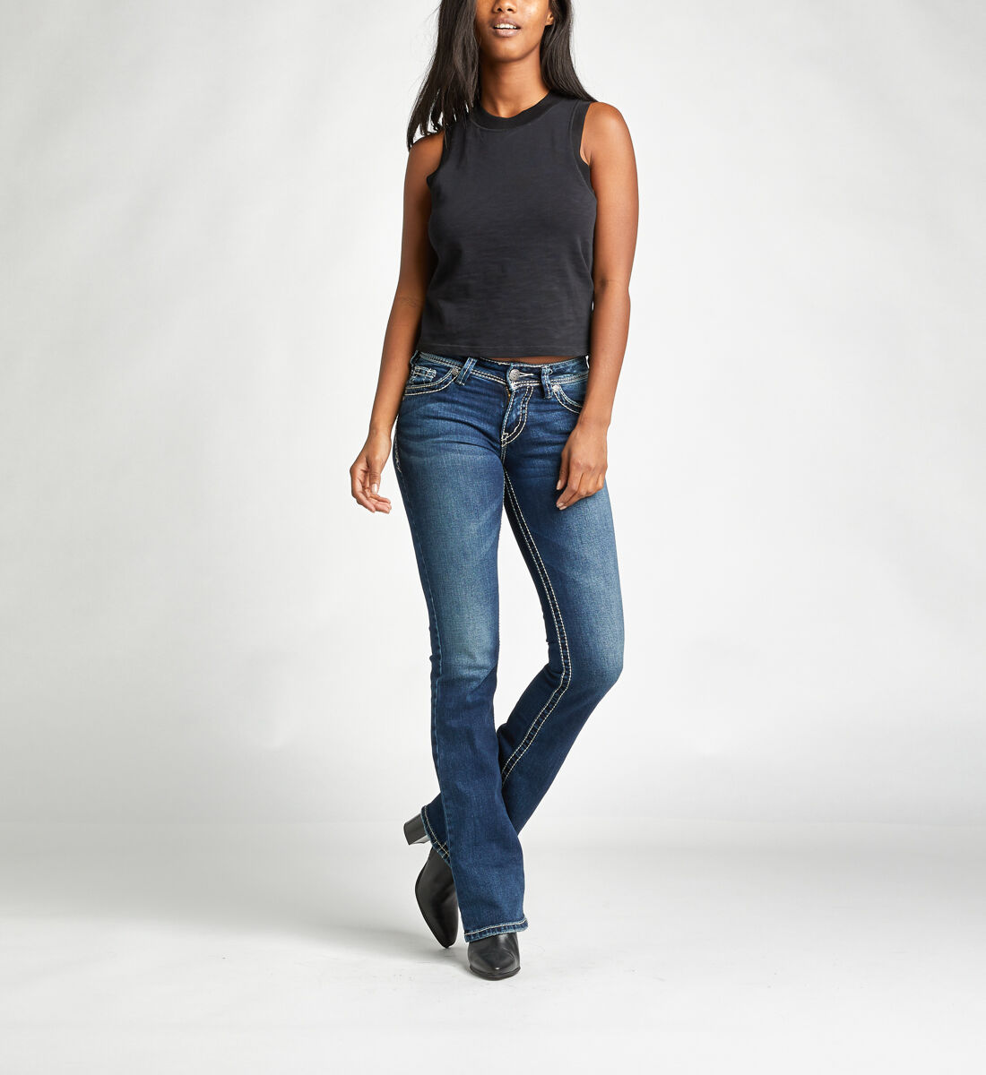 Buy Suki Mid Rise Bootcut Jeans for CAD 118.00 | Silver Jeans CA New