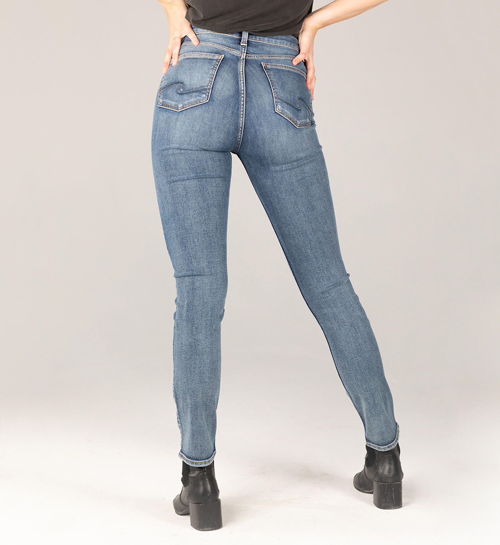 Buy Avery High Rise Straight Leg Jeans for CAD 90.00