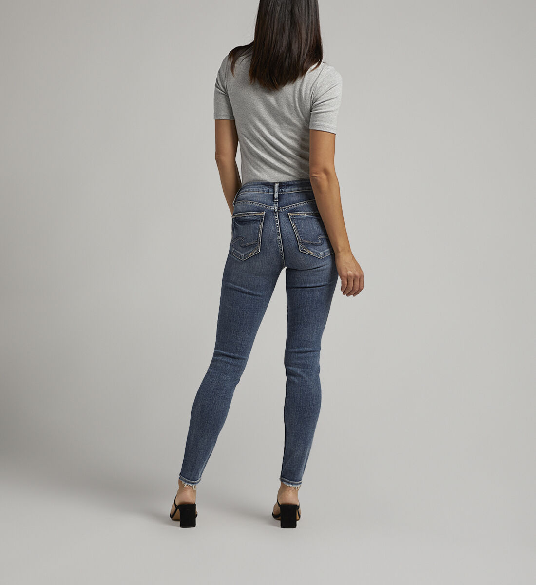 Buy Suki Mid Rise Skinny Jeans for CAD 108.00 | Silver Jeans CA New