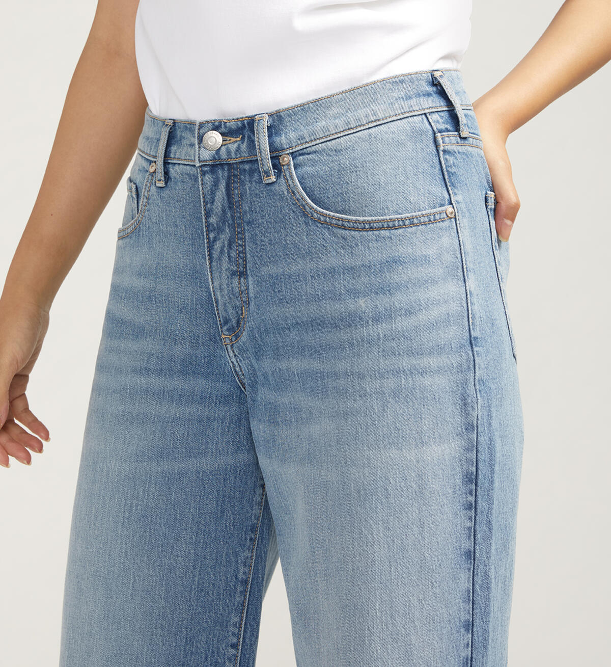 The Slouchy Straight Low Rise Jeans, , hi-res image number 3