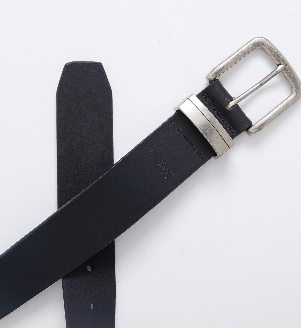 Classic Leather Men's Belt, , hi-res image number 2